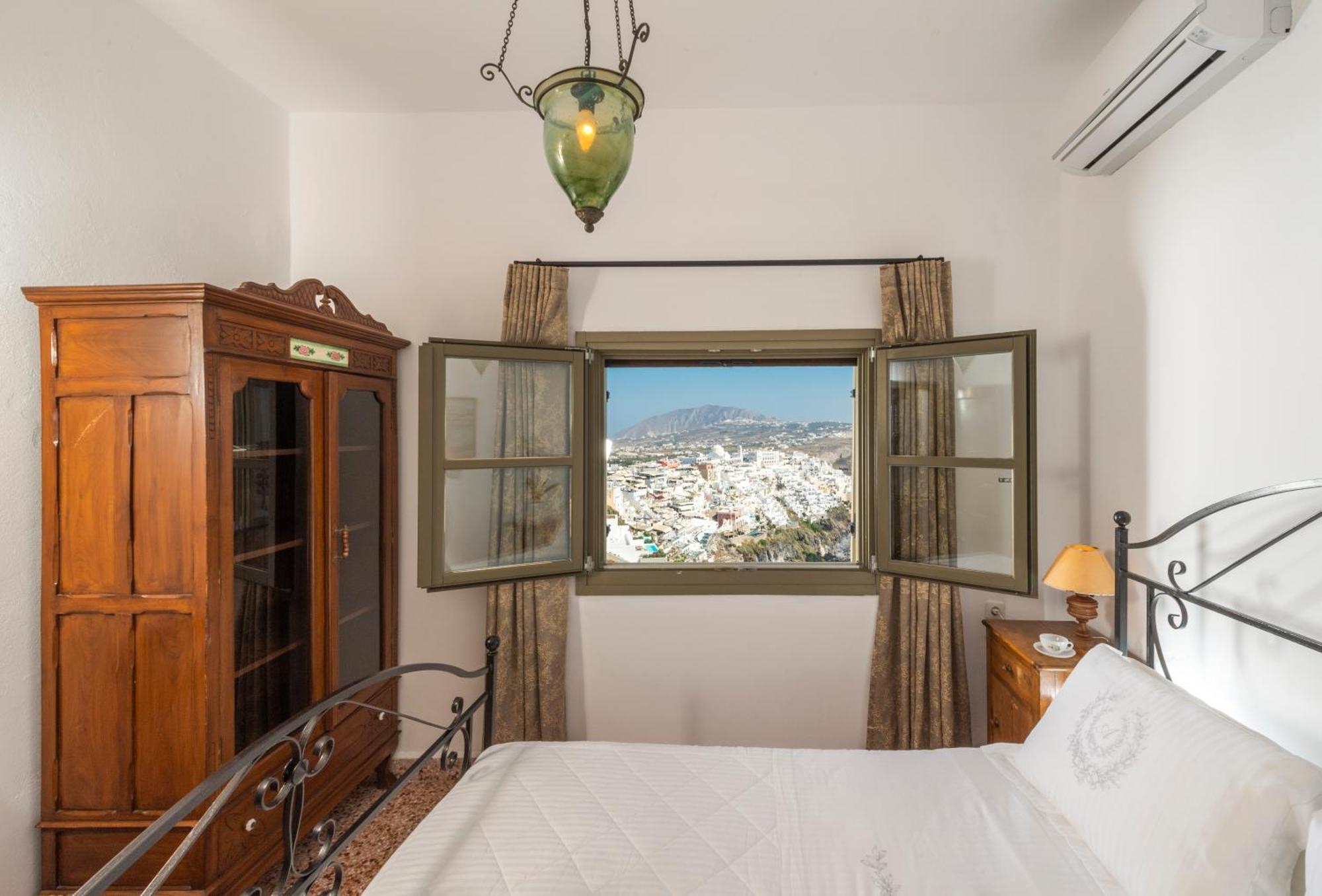 Anthos Caldera Apartment *